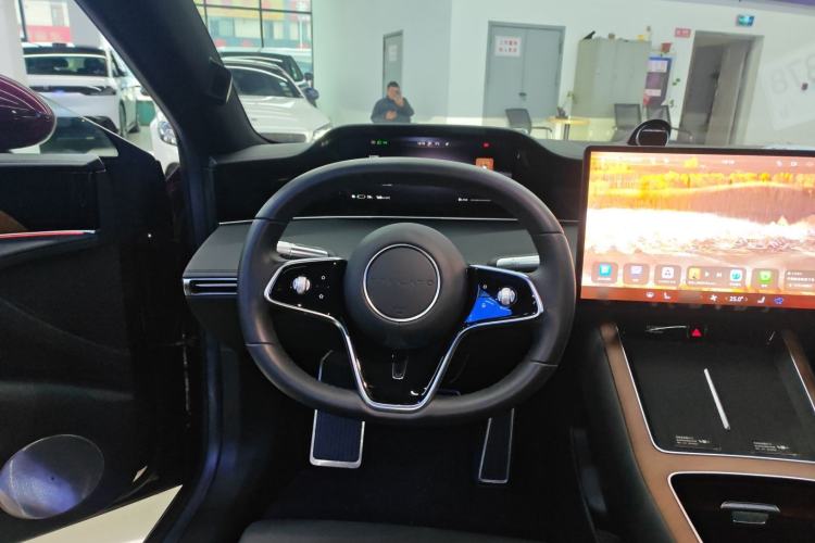 Used Hima Stelato S9 2024 All-Electric Max Rear-Drive Long-Range Version