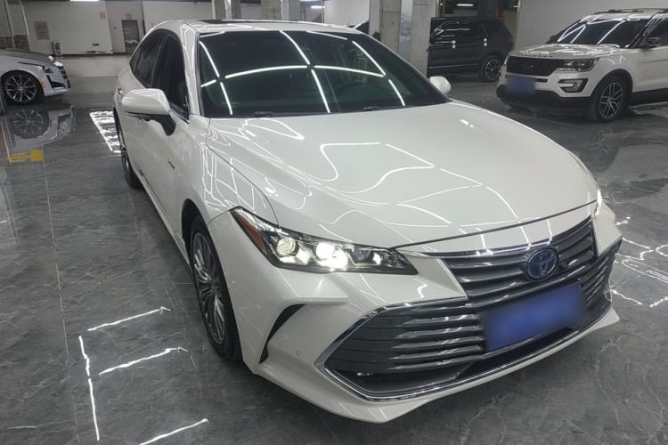 Used Toyota Avalon 2019 Dual-Engine 2.5L Luxury Edition China VI Standard