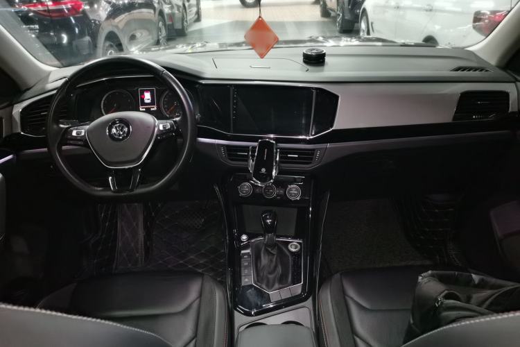 Used Volkswagen Tayron 2019 330TSI Two-Wheel-Drive Luxury Version China V Emission Standard
