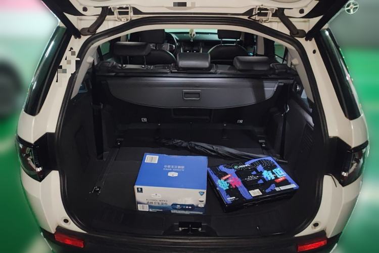 Used Land Rover Discovery Sport 2016 2.0T HSE Trunk