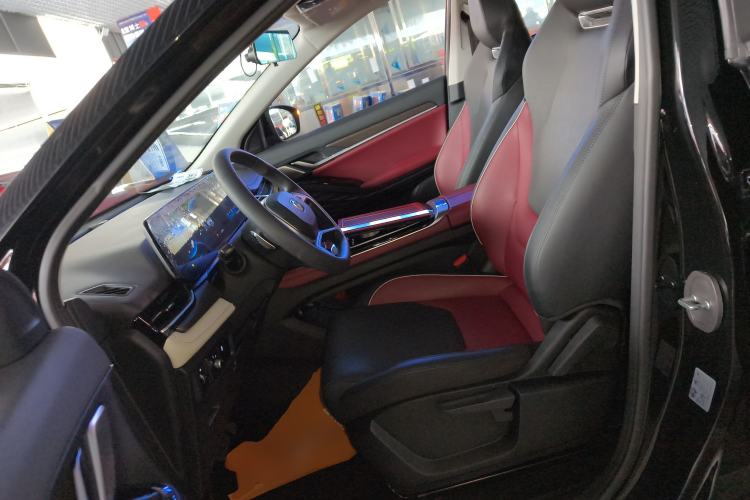 Used SOL QX 2022 300T DCT Moon Exploration Edition