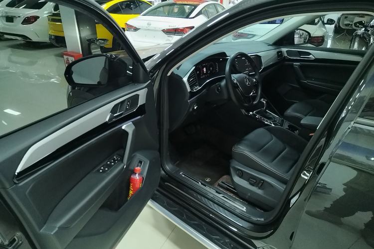 Used Volkswagen Tayron 2022 330TSI Two-Wheel Drive Luxury Smart Connectivity Version
