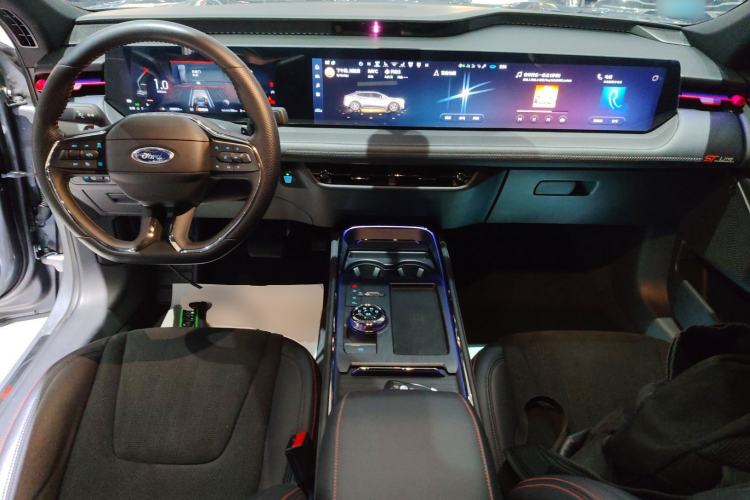 Used Ford EVOS 2022 EcoBoost 245 ST-Line
