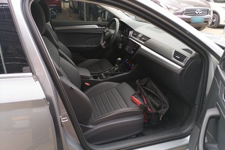 Used Skoda Superb 2023 Facelifted TSI280 DSG Luxury Edition Right Front Seat