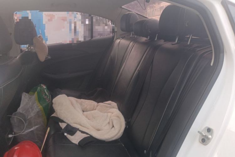 Used Roewe i5 2020 1.5L Automatic 4G Connect Luxury Flagship Edition
