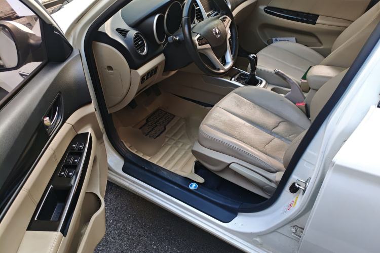 Used Changan Eado 2014 1.6L Manual Luxury Model
