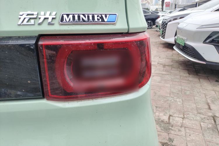 Used Wuling Hongguang MINIEV 2022 Macaron Premium Model – Lithium Iron Phosphate