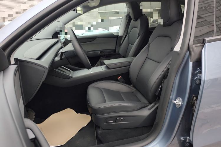 Used Tesla Model Y 2025 Rear-Wheel Drive First Edition