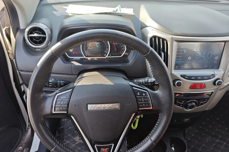 Used Haval H1 2017 Red-Label 1.5L AMT Luxury Model
