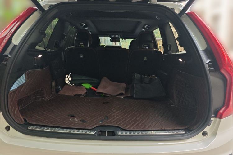 Used Volvo XC90 2024 B6 Zhiyi Luxury 7-Seater