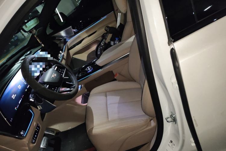 Used Cadillac XT5 2025 2.0T Prestige Version