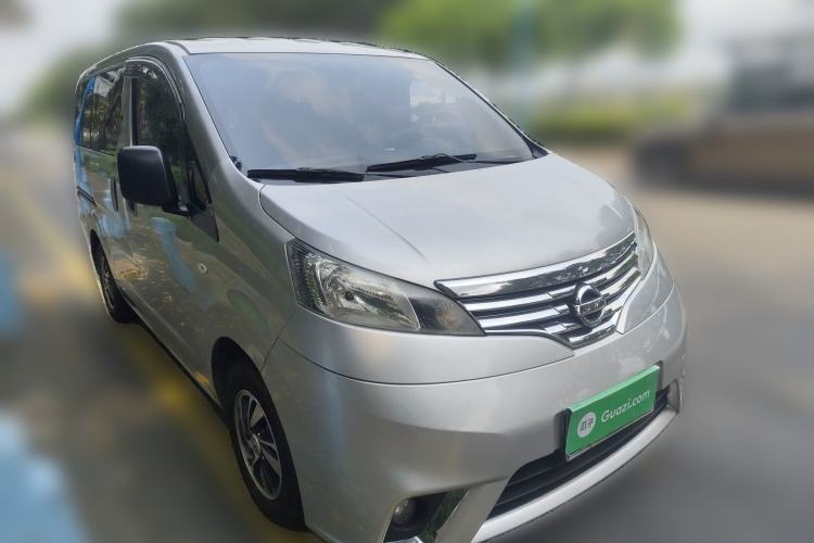 Used Nissan NV200 2016 Revised Version 1.6L CVT Luxury Edition Front Right 45 Deg
