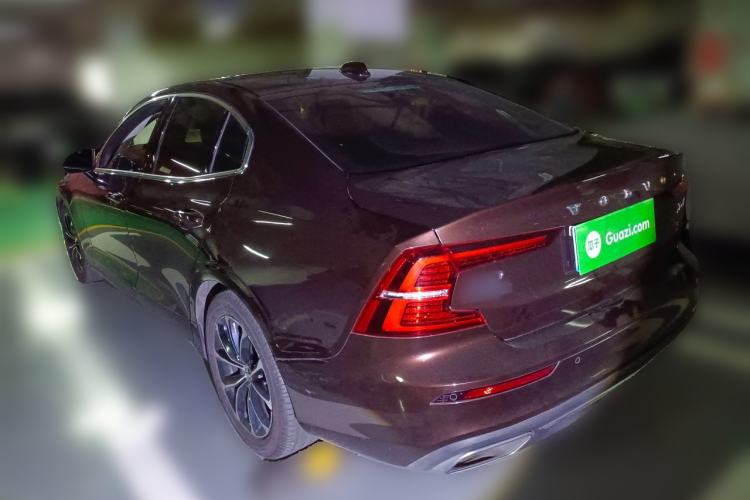 Used Volvo S60 2020 T4 Zhiyi Luxury Edition