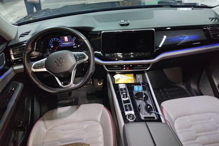 Used Volkswagen Teramont X 2021 380TSI Four-Wheel Drive Prestige Luxury Edition Center Console