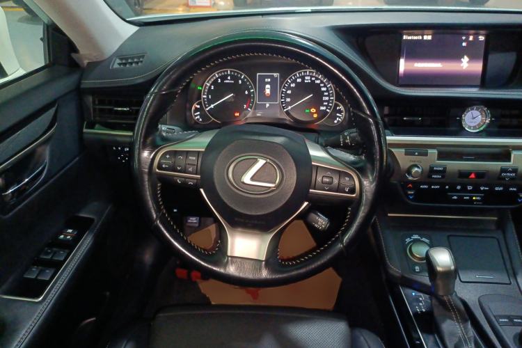 Used Lexus ES 2015 200 Elite Edition
