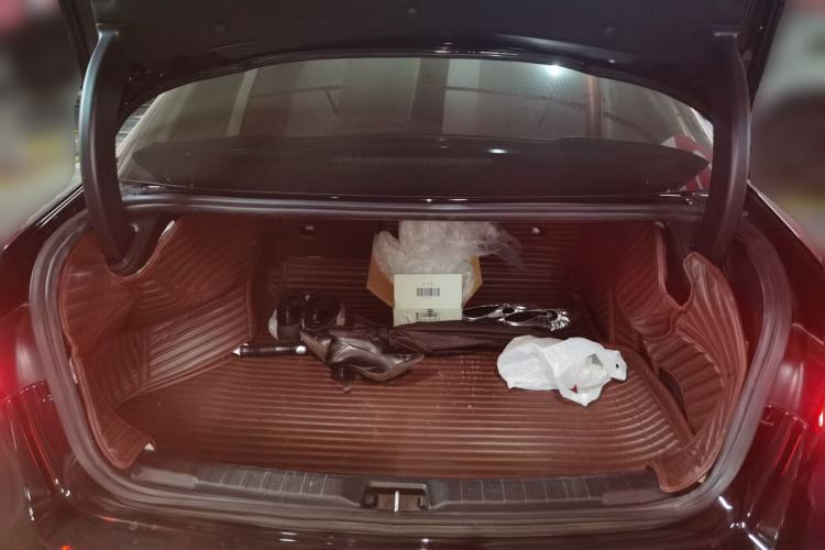 Used Lynk & Co 03 2020 1.5TD DCT JingPro Edition Trunk