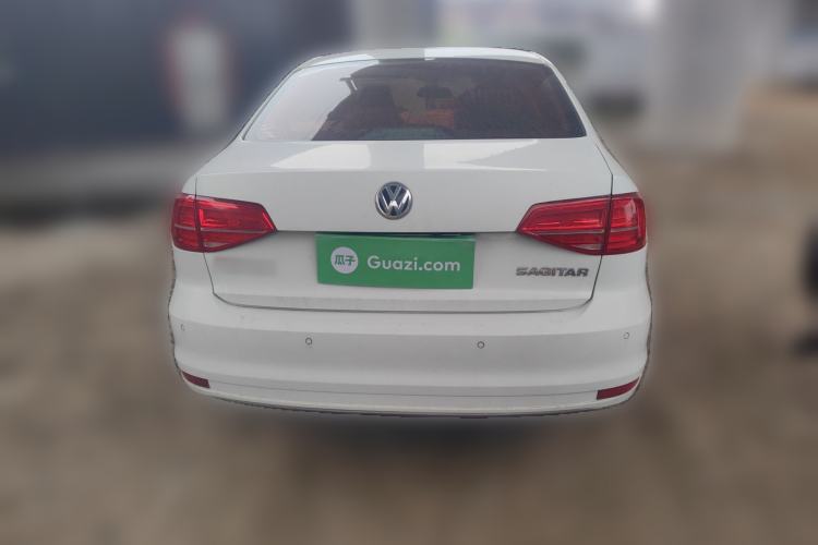 Used Volkswagen Sagitar 2015 1.6L Manual Comfort Model