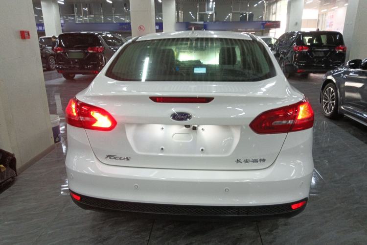 Used Ford Focus 2018 Sedan Classic 1.6L Automatic Trendy SmartDrive Edition Rear