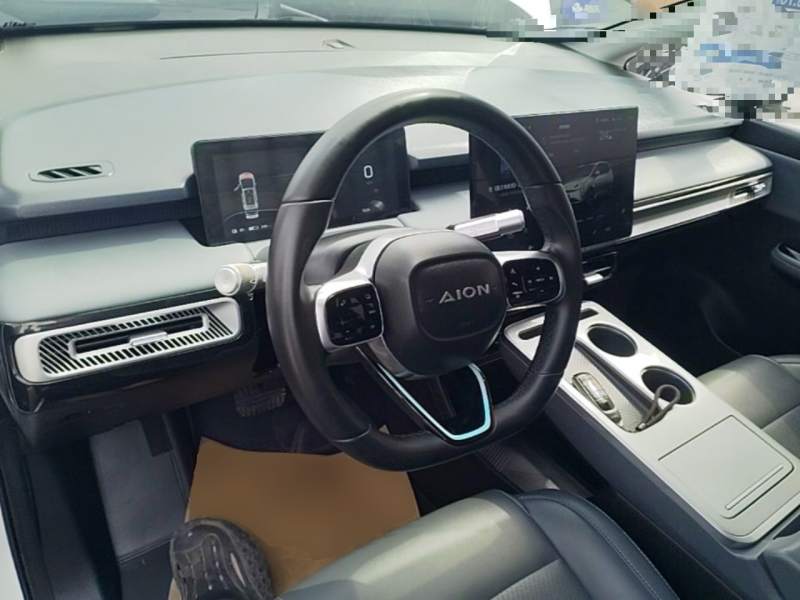 Used AION Y 2023 Plus 510 Smart Edition — 10