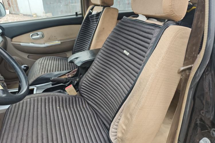 Used Huanghai Challenger SUV 2010 2.0L Two-Wheel Drive DD6490P Left Front Seat