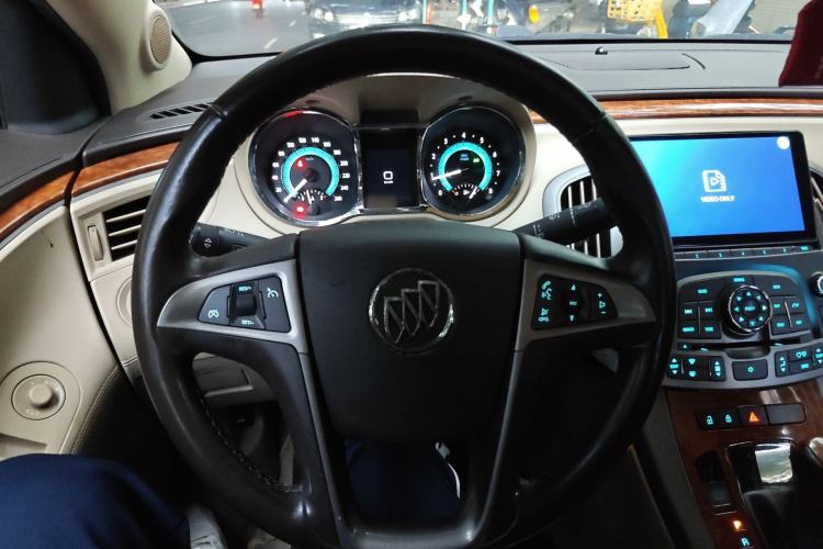 Used Buick LaCrosse 2011 2.4L SIDI Haoya Edition