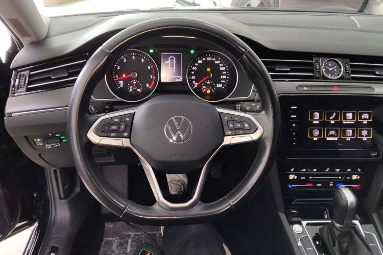 Used Volkswagen Magotan 2020 330TSI DSG Luxury Edition Steering Wheel