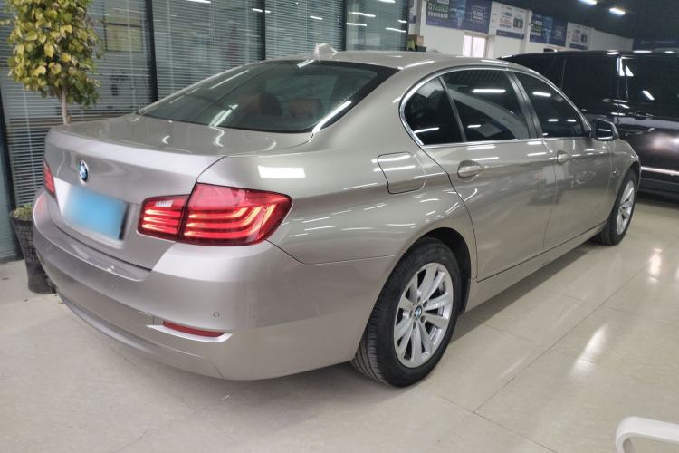 Used BMW 5 Series 2014 520Li Elegant Model

