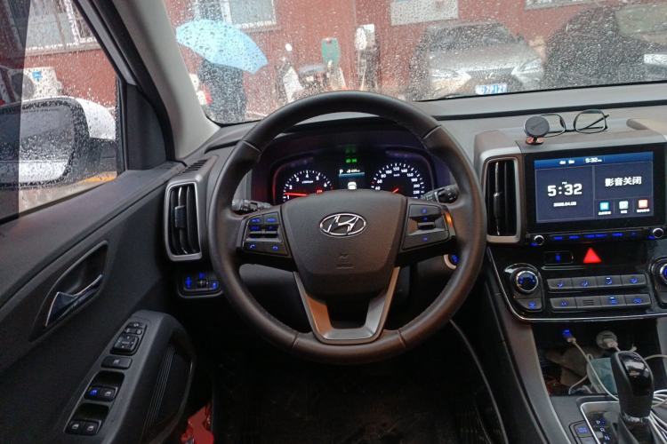 Used Hyundai ix35 2019 2.0L Automatic 2WD Zhiyong·Changxiang Edition China V Standard Steering Wheel
