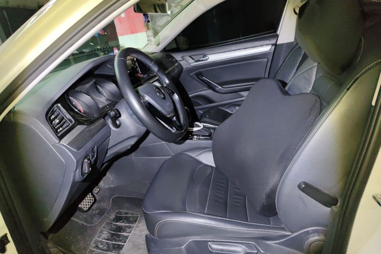 Used Volkswagen Lamando 2015 280TSI DSG Comfort Edition
