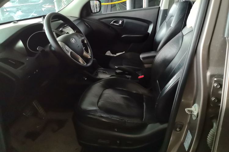 Used Hyundai ix35 2012 2.4L Automatic Two-Wheel Drive Prestige Edition GLS Left Front Seat