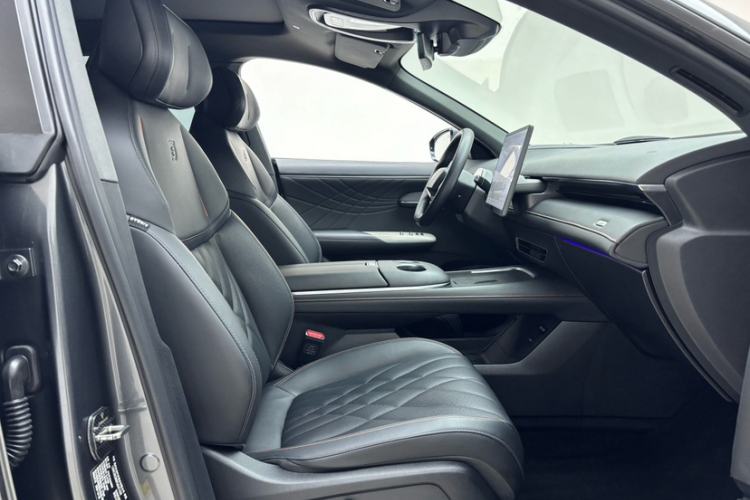 Used Deepal S07 2023 200Max Range-Extended Version
