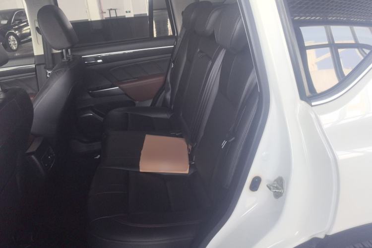 Used GAC Trumpchi GS7 2017 320T Two-Wheel-Drive Luxury Smart Connectivity Model