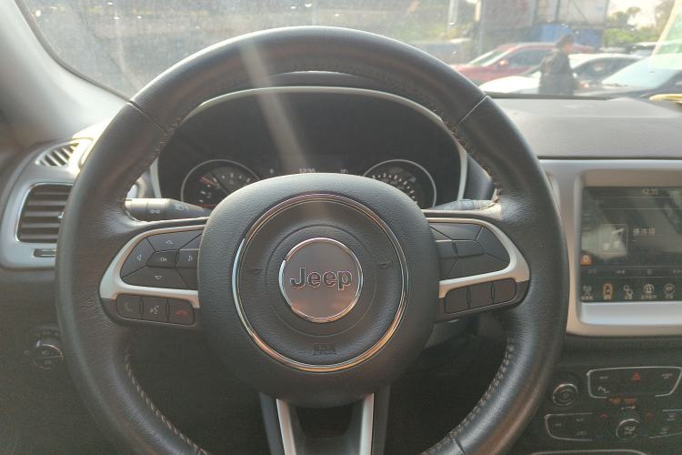 Used Jeep Compass 2017 200T Automatic Family Edition