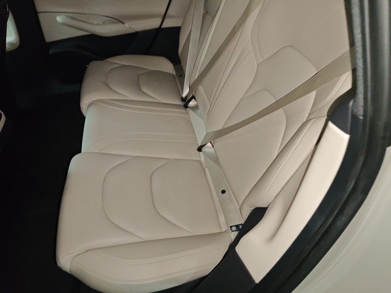 Xiaomi Auto SU7 2024 Rear-Drive Ultra-Long Range Advanced Pro-Level Intelligent Driving Version — снимка 14
