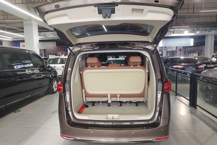 Used Buick GL8 2021 Land Cruiser Executive Class 652T Comfort Model
