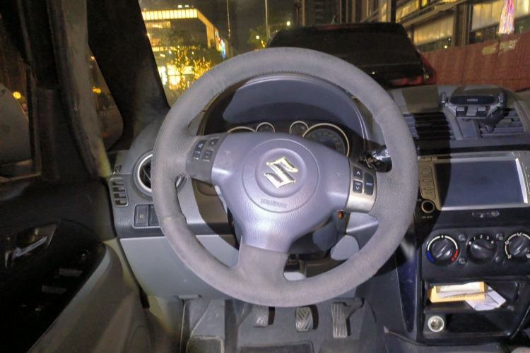 Used Suzuki SX4 2011 Hatchback 1.6L Manual Sport Model Steering Wheel