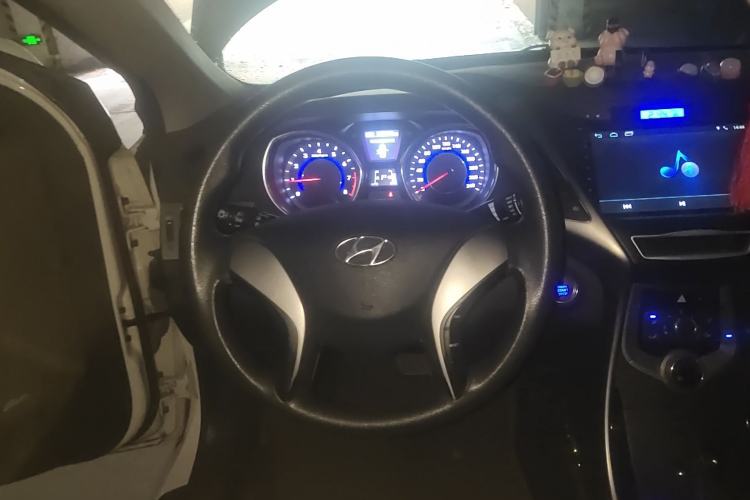 Used Hyundai Elantra (5th Generation / Langdong) 2013 1.6L Automatic Leading Model Steering Wheel