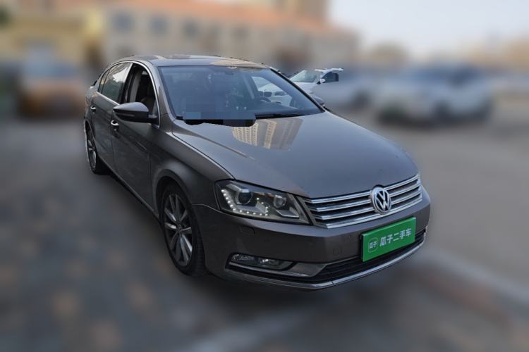 Used Volkswagen Magotan 2012 Facelift 2.0 TSI Prestige Model
