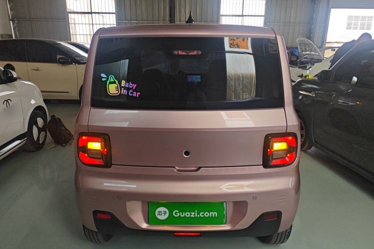 Used Geely Galaxy Panda 2023 Panda Mini 200km Endurance Bear
