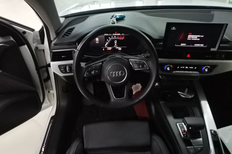Used Audi A4L 2022 40 TFSI Fashion Dynamic Model
