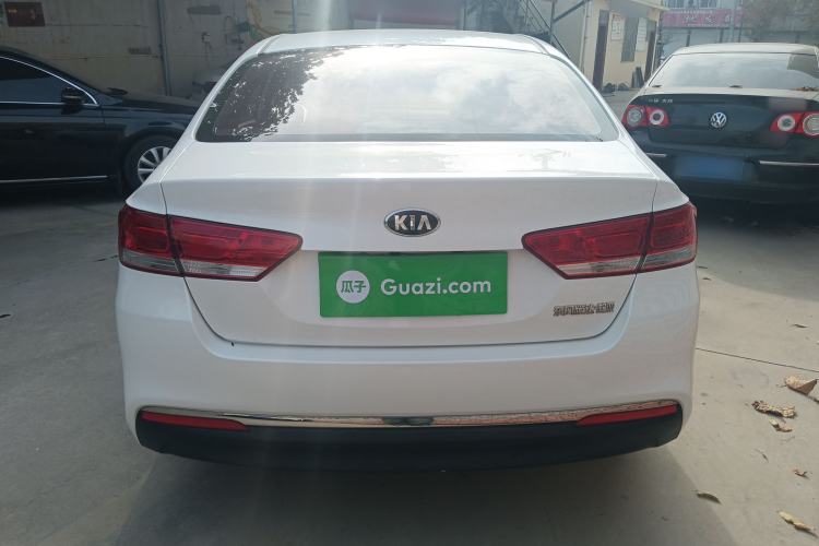 Used Kia K4 2014 1.8L Manual GL
