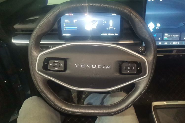 Used Venucia VX6 2024 520 Travel Edition