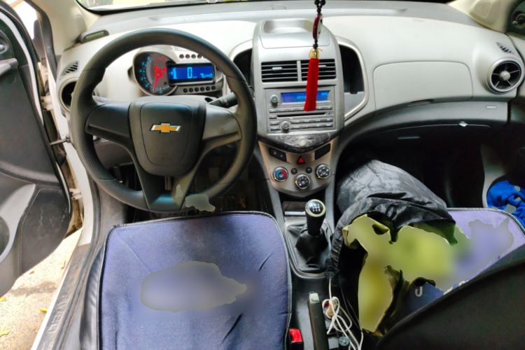 Used Chevrolet Aveo Sonic 2011 Sedan 1.4L MT SL