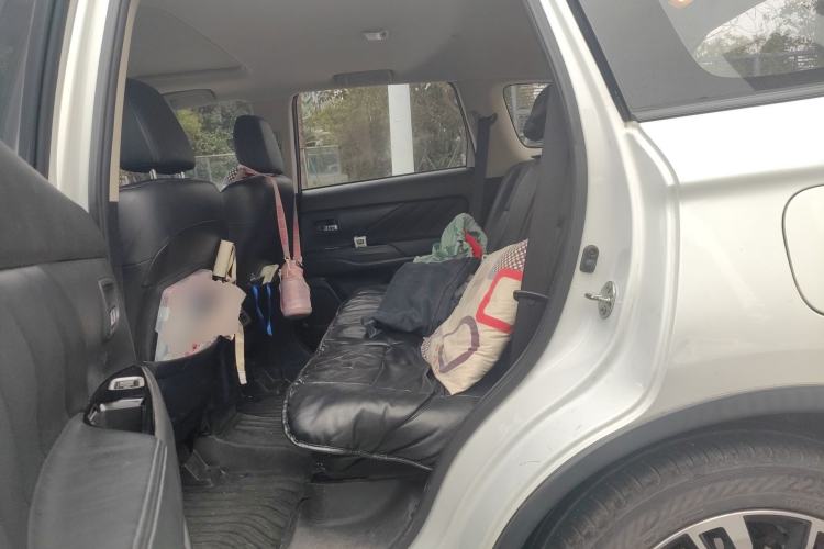 Used Mitsubishi Outlander 2019 2.0L Two-Wheel Drive Comfort Edition 5 Seats China V Standard
