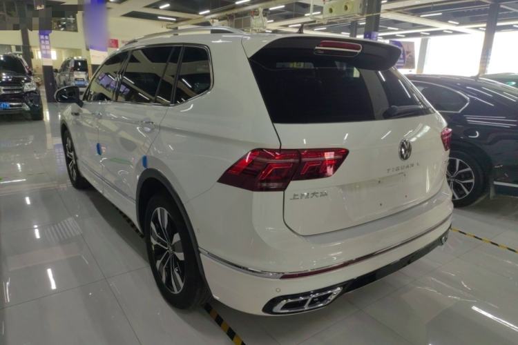 Used Volkswagen Tiguan L 2023 Restyled 330TSI Automatic Two-Wheel Drive R-Line Enhanced Comfort Version Exterior 2