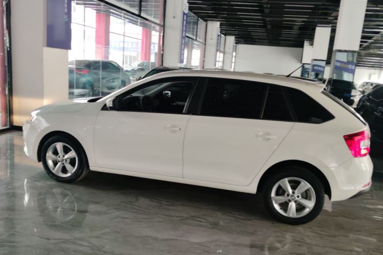 Used Skoda Rapid Spaceback 2019 1.5L Automatic Comfort Edition