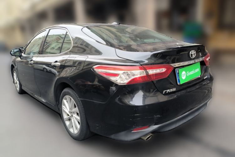 Used Toyota Camry 2021 2.0G Luxury Edition
