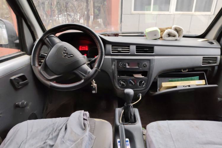 Used Wuling Zhiguang 2015 1.2L S Practical Model LSI