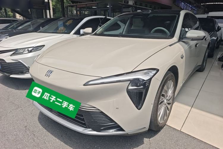 Used Buick L7 2025 Model Aivia