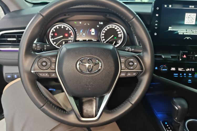 Used Toyota Camry 2023 2.0G Luxury Edition